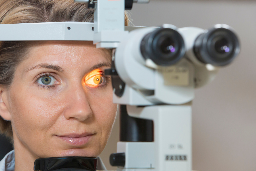 Jak przebiega rekonwalescencja po laserowej korekcji wzroku?